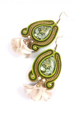 orecchini pendenti verde beige fiori monachella in acciaio chirurgico